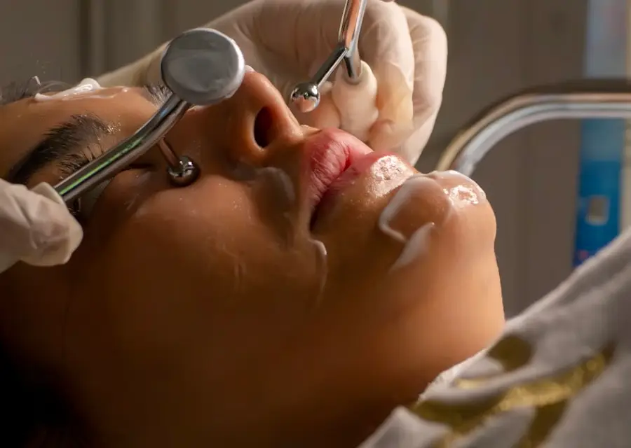 Skin-rejuvenation facial using cooling tools